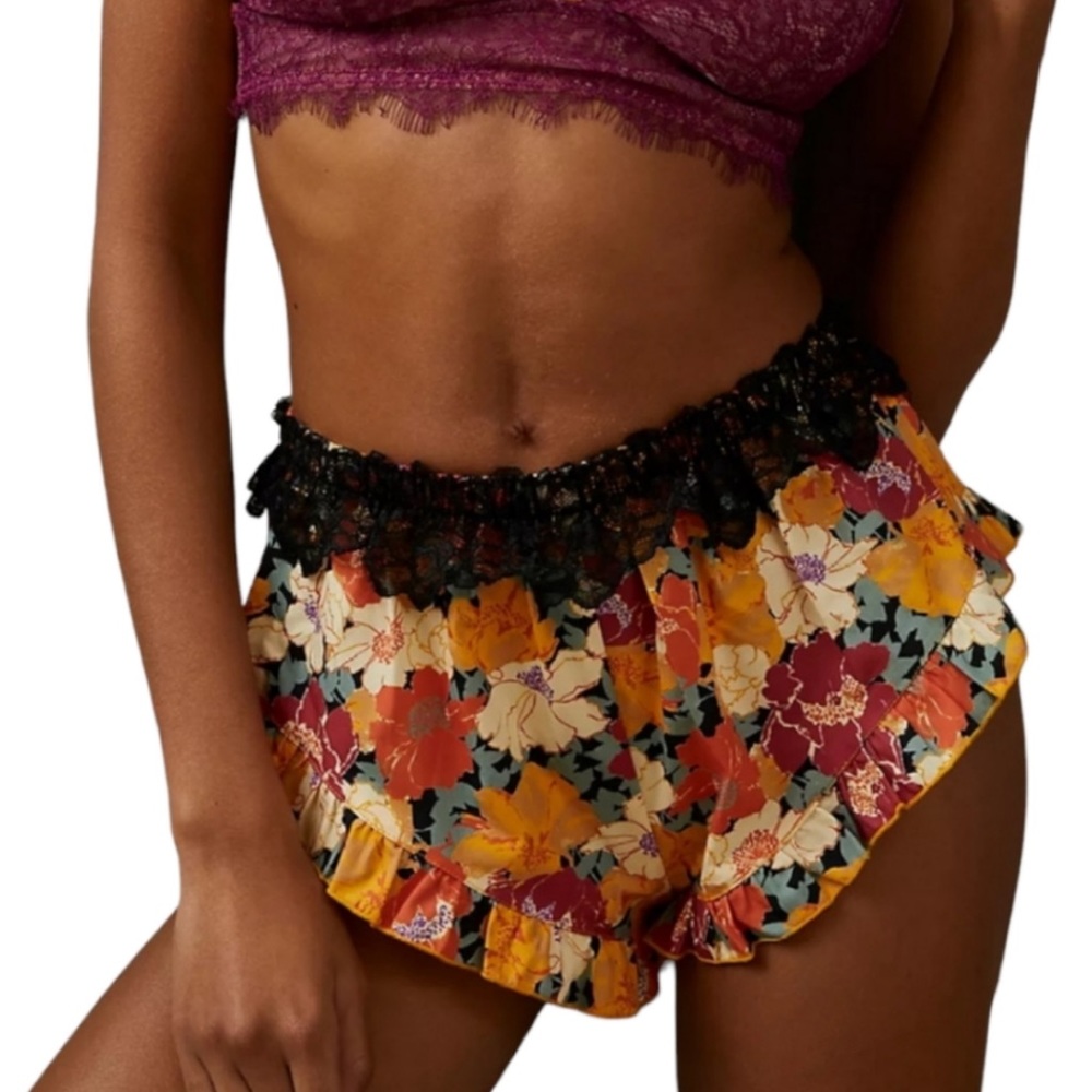 NWT Free People Golden Slumber Shorts size Large Floral Print